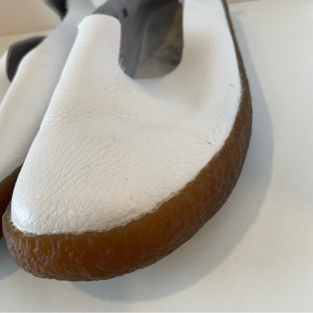 Soft‎ White Leather Loafers Slip On Notch Design Womens 36/5.5 Rubber Sole - Picture 8 of 9